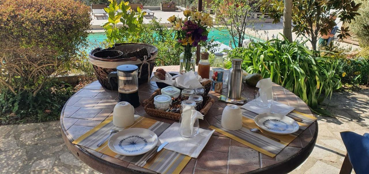 Mon Coin De Provence Petit-Dejeuner Offert Roquevaire Eksteriør bilde